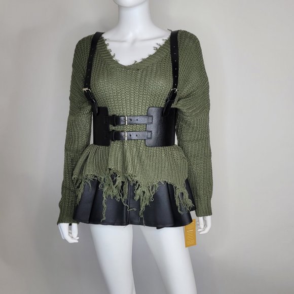 Leather Vintage Style Suspender Belt, Distressed Sweater, and Peplum Ski… - Picture 2 of 12